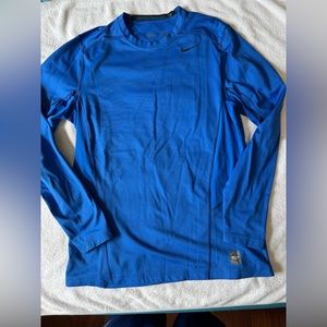 Mens Nike hiperwarm top blue size XLarge